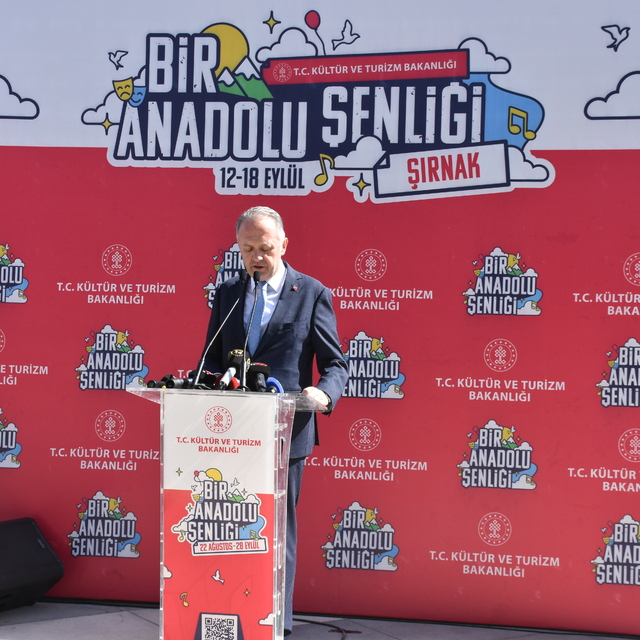 "Bir Anadolu Şenliği" Şırnak'ta başladı