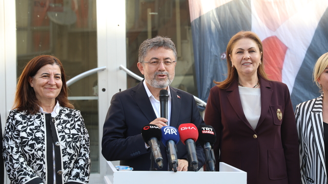 Bakan Yumaklı, Edirne'de AK Parti Uzunköprü İlçe Başkanlığı ziyaretinde konuştu: