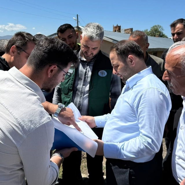 AK Parti Ardahan Milletvekili Koç, Hanak ilçesinde incelemede bulundu