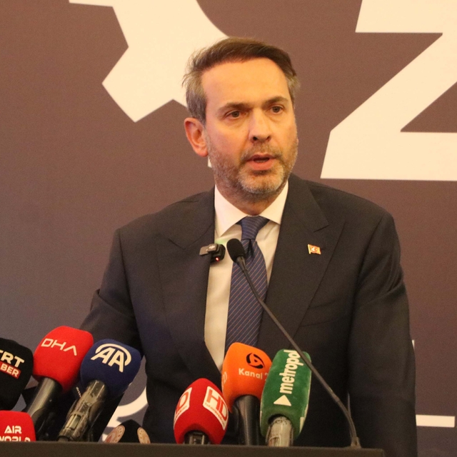 Bakan Bayraktar: AK Parti olarak her daim sahada bulunmanın önemine inanıyo...