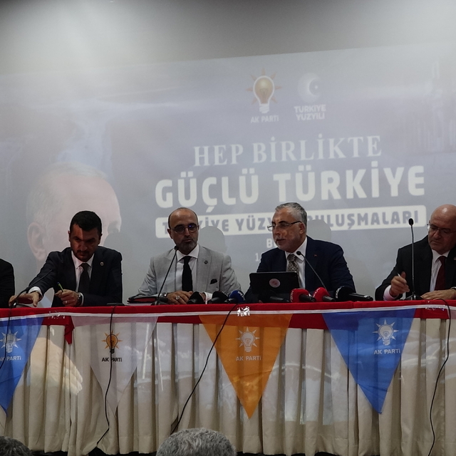 Bakan Işıkhan: Türkiye, dünyanın güven adası olmaya devam etmekte (2)