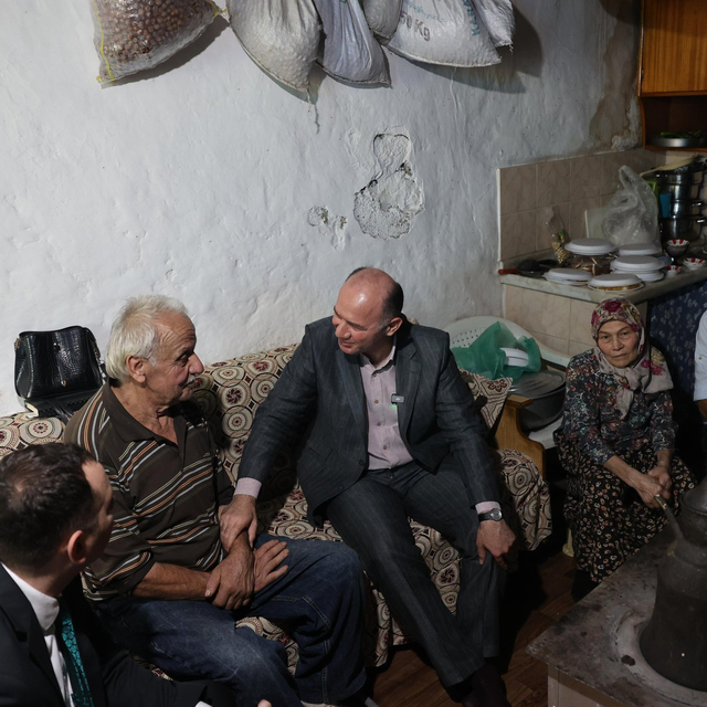 Giresun Valisi Serdengeçti'nin ziyaret ettiği şehit ailesine yeni ev yapıla...