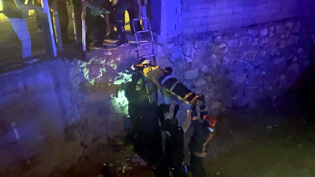 Sakarya'da dereye yuvarlanan motosikletli yaralandı