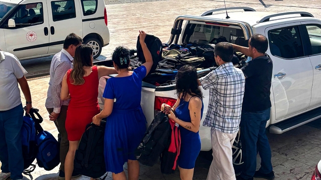 FTSO'dan Fethiye ve Seydikemer'de 320 öğrenciye kırtasiye desteği