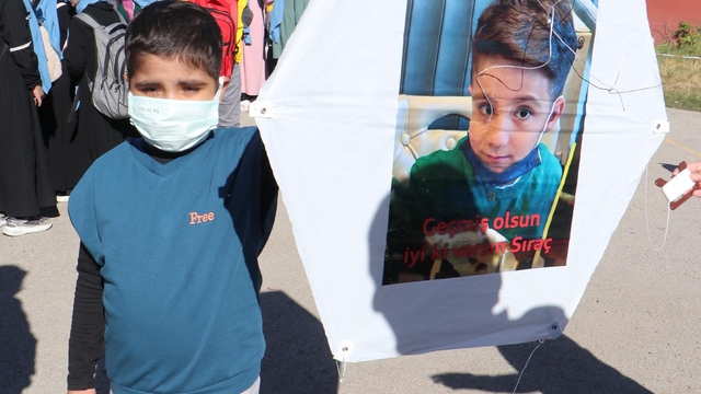 İlik nakli olan Sıraç için uçurtma uçurdular