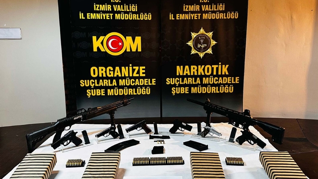 İzmir'de silah kaçakçılığı ve uyuşturucu operasyonu: 7 tutuklama