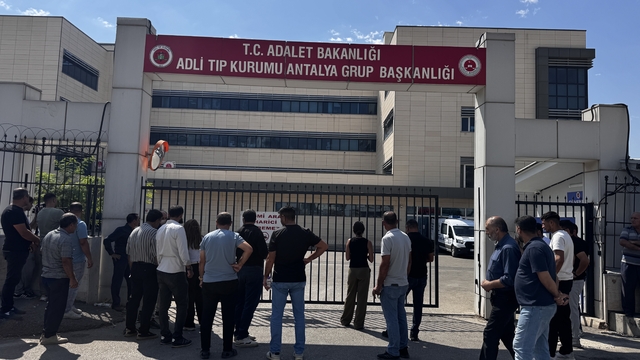 Antalya'da bir kişi boşandığı eşini boğarak öldürdü