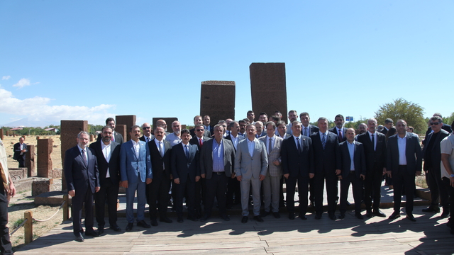 Anahtar Parti Genel Başkanı Ağıralioğlu, Ahlat'ta temaslarda bulundu