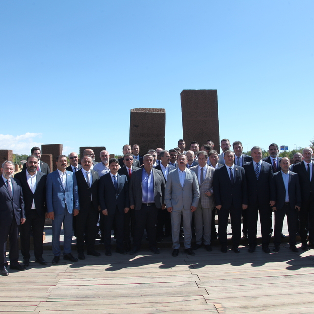 Anahtar Parti Genel Başkanı Ağıralioğlu, Ahlat'ta temaslarda bulundu