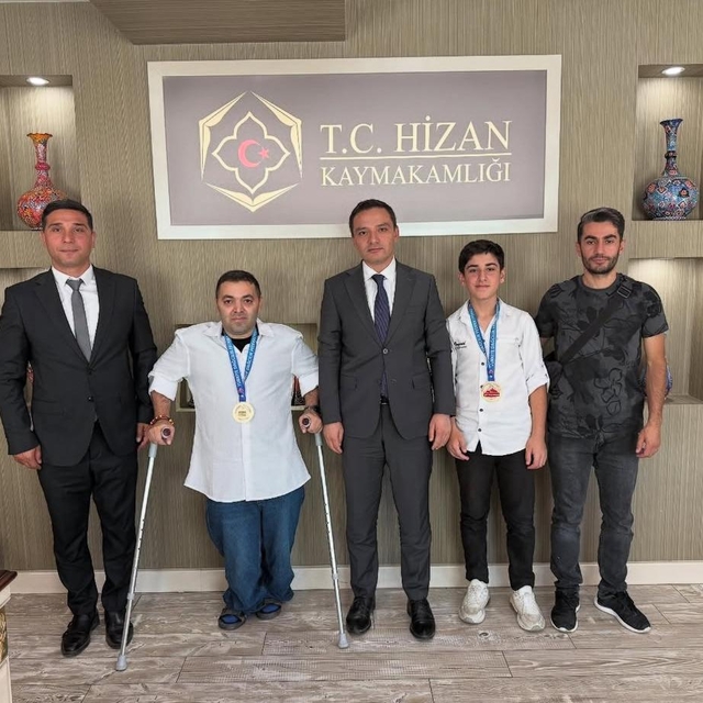Hizan Kaymakamı Bilgin, sporcuları kabul etti