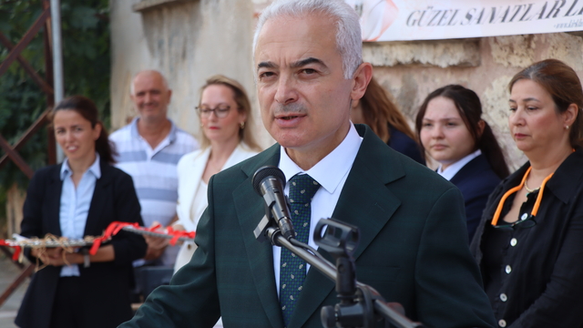 Kırklareli Güzel Sanatlar Lisesi'nin atölye ve sergi salonu açıldı