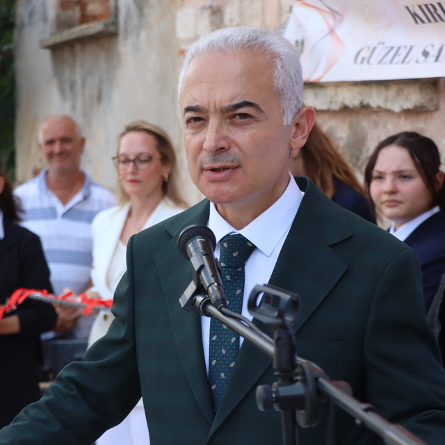 Kırklareli Güzel Sanatlar Lisesi'nin atölye ve sergi salonu açıldı