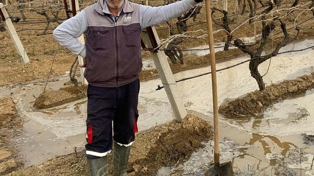 Kamyonetle çarpışan sepetli motosikletin sürücüsü öldü