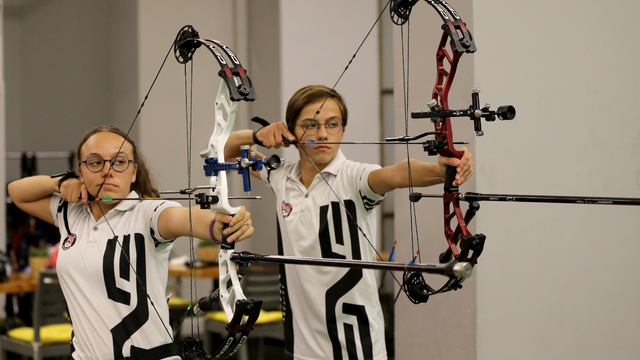 Çift yumurta ikizi okçular, milli forma için hedefi 12'den vurmak istiyor