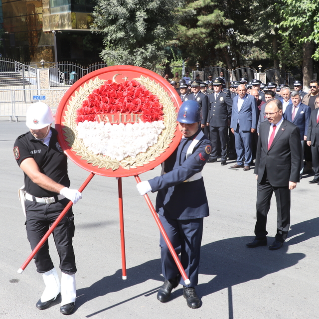 Siirt'te "14 Eylül Şeref Günü"nün 109. yıl dönümü kutlandı