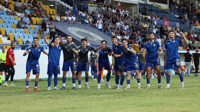 Menemen FK seriyi yakaladı