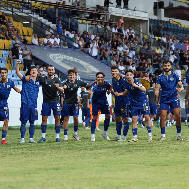 Menemen FK seriyi yakaladı