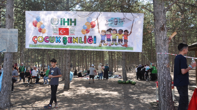 Kütahya'da geleneksel çocuk şenliği yapıldı