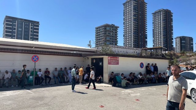 Şanlıurfa'da sulama kanalına devrilen otomobildeki baba ile oğlu öldü