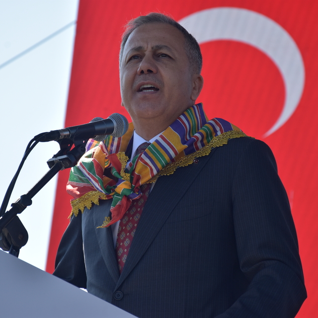 İçişleri Bakanı Yerlikaya, Ertuğrul Gazi'yi Anma ve Yörük Şenlikleri'nde ko...