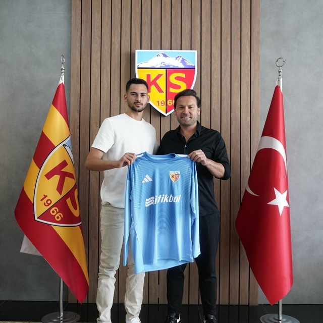 Kayserispor, Deniz Dönmezer ile 3 yıllık sözleşme imzaladı