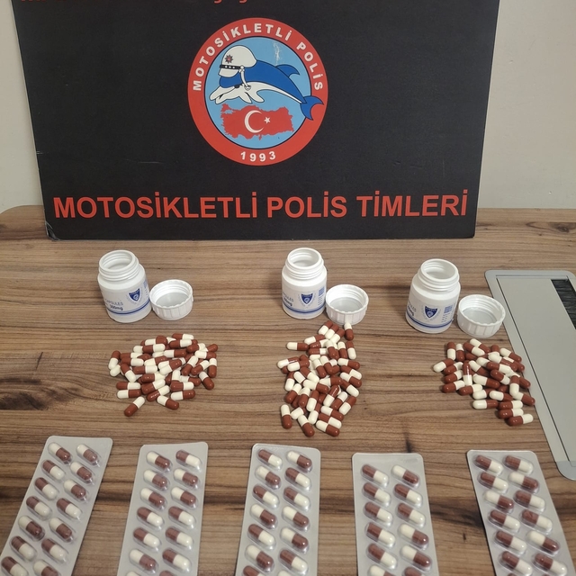 Manisa'da cezaevinden izinli çıkan hükümlü uyuşturucuyla yakalandı