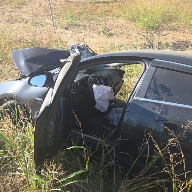 Bursa'da 2 otomobil çarpıştı, 4 kişi yaralandı