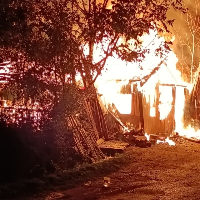 Amasya'da çıkan yangında bağ evi kullanılamaz hale geldi