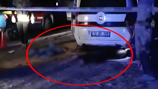 Batman'da hafif ticari araca silahlı saldırı: Anne, baba ve 2 çocuğu öldü