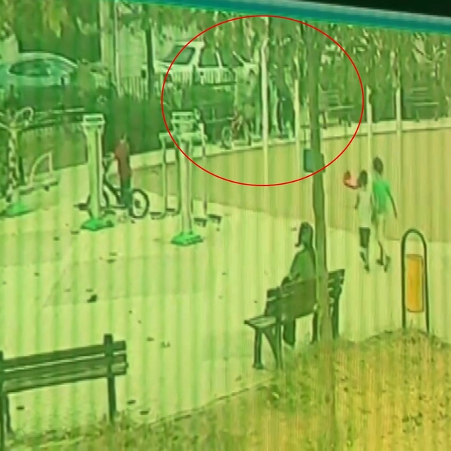 Parkta oynayan çocuk yorgun mermi ile yaralandı