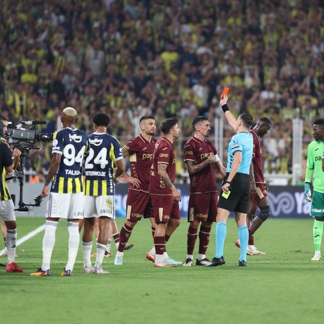 Trabzonspor camiasından hakem tepkisi