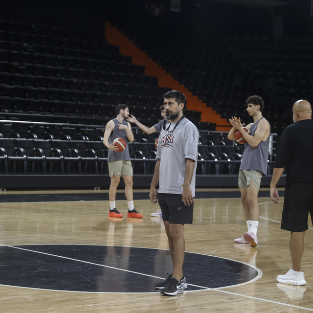 Mersin Spor, iki kulvarda da başarılara imza atmak istiyor