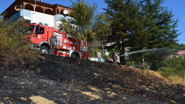 Havza'da arazi yangını