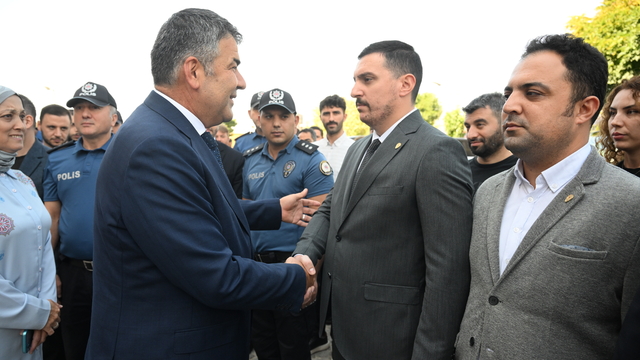 Erzurum'a atanan Edirne Emniyet Müdürü Karaburun, gözyaşlarıyla uğurlandı