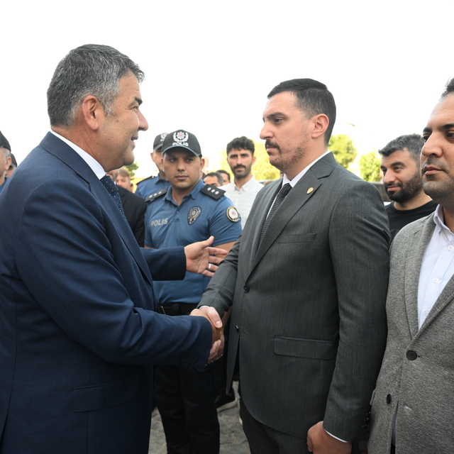 Erzurum'a atanan Edirne Emniyet Müdürü Karaburun, gözyaşlarıyla uğurlandı