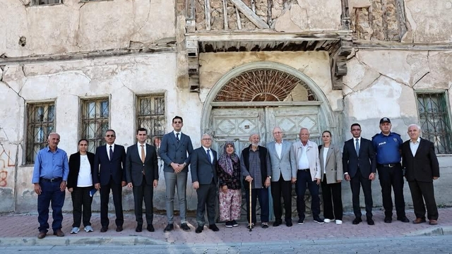 Sivas'ta tescilli 156 yıllık tarihi konak kamuya hibe edildi