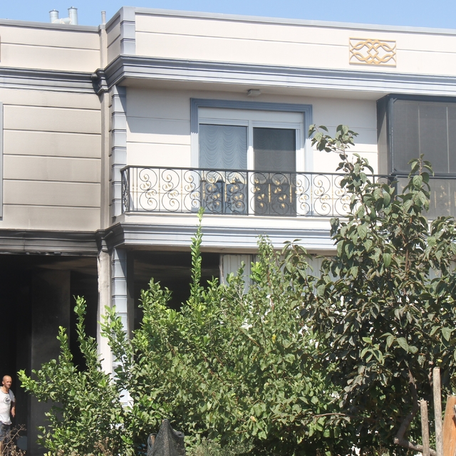 Serik'te evin deposunda çıkan yangın söndürüldü