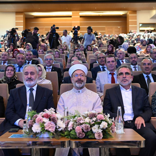 Diyanet İşleri Başkanı Erbaş, Kur'an Kursları Açılış Programı'nda konuştu: