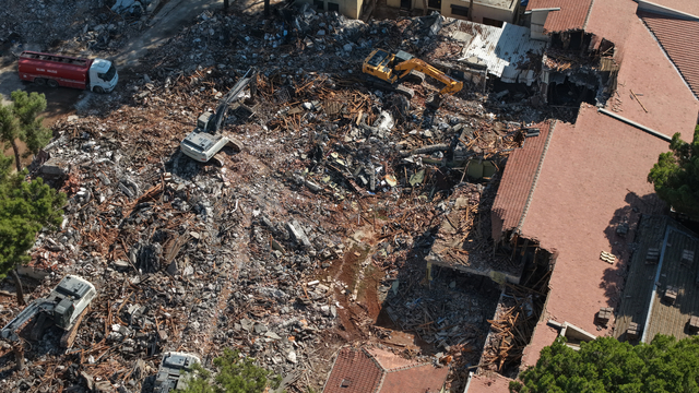 Antalya Müzesi'nde yıkım başladı