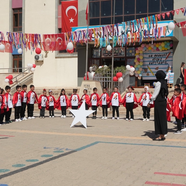 Cizre'de "İlköğretim Haftası" kutlandı