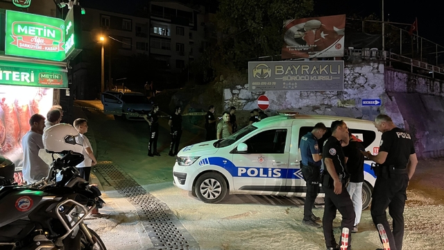 Tabancayla eşini vurup rehin alan şüpheli, ardından kendisini de yaraladı