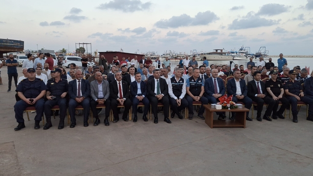 Adanalı balıkçılar 'Vira Bismillah' diyerek yeni av sezonunu açtı