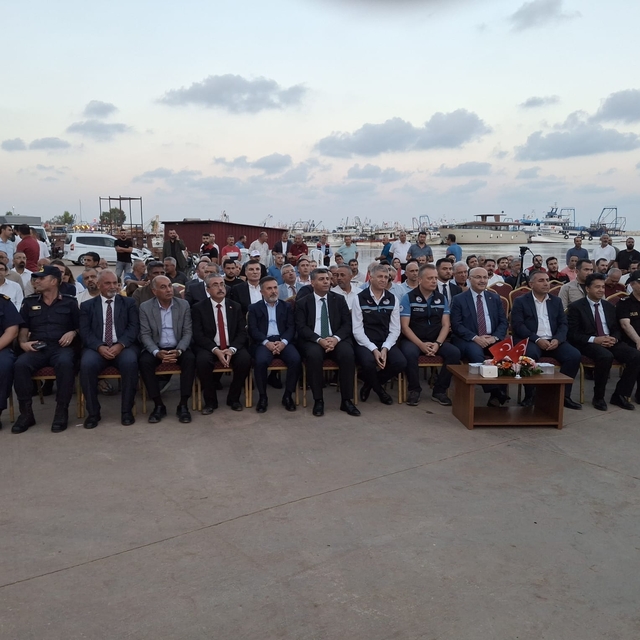 Adanalı balıkçılar 'Vira Bismillah' diyerek yeni av sezonunu açtı