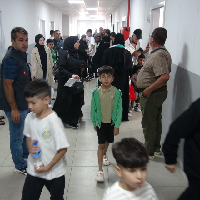 Kilis'teki sınır kapısında Suriyeli yoğunluğu