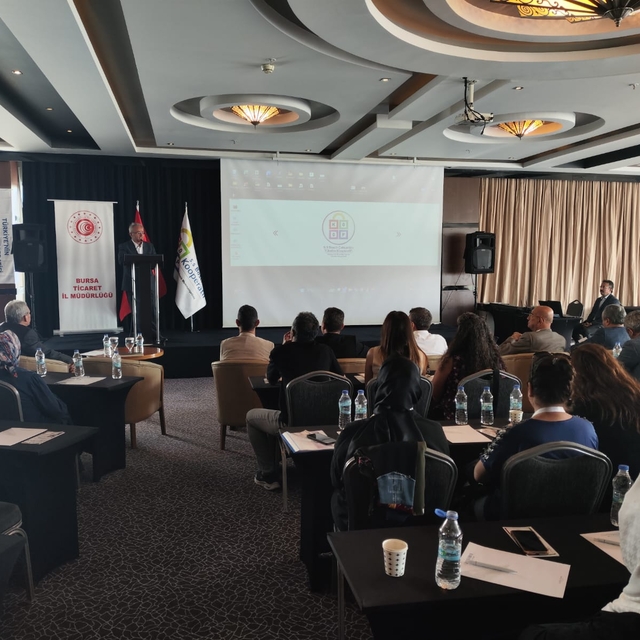Bursa'da "Kooperatifler Yılı Türkiye Yüzyılı" temalı toplantı ve oryantirin...