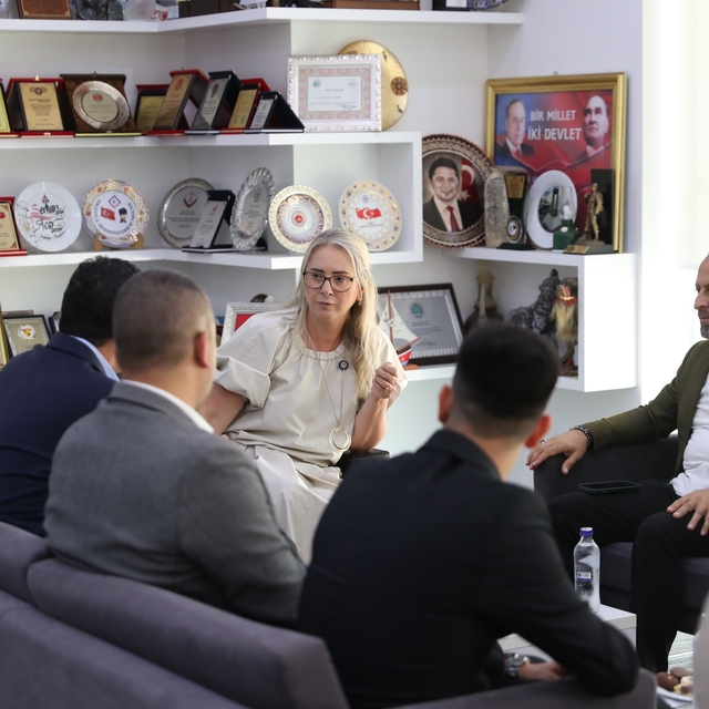 AK Parti'li Çankırı'dan Aliağa Belediye Başkanı Acar'a ziyaret