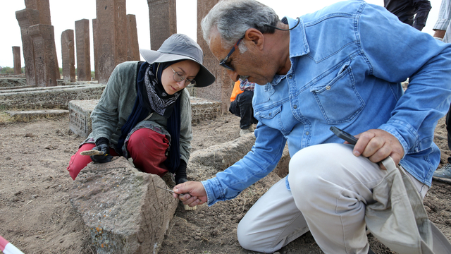 Selçuklu Meydan Mezarlığı'nda ortaya çıkarılan mezar sayısı 10 bini aştı