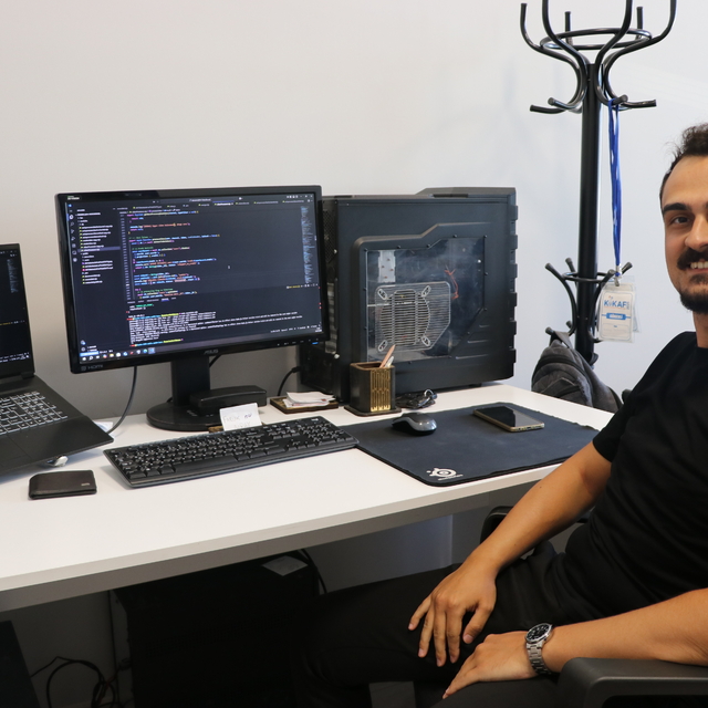 Kütahya'da genç girişimci, geliştirdiği yazılımlarla ihracat hedefliyor