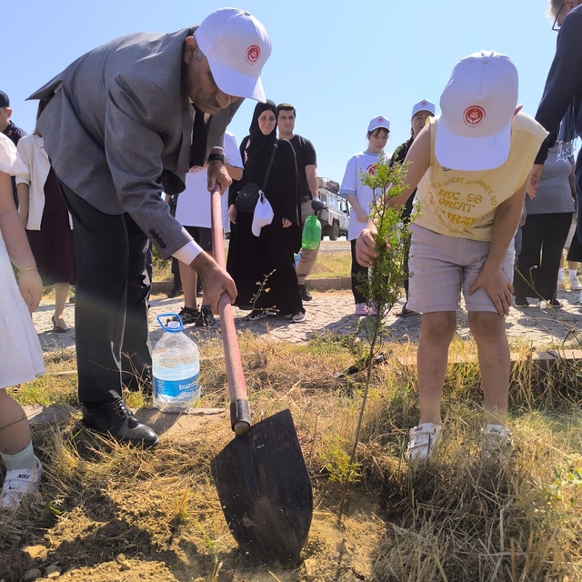 Tekirdağ'da "2025 Aile Yılı" kapsamında hatıra bahçesi oluşturuldu
