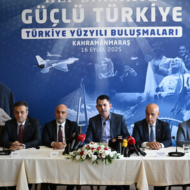 Çevre, Şehircilik ve İklim Değişikliği Bakanı Kurum, Kahramanmaraş'ta konuş...